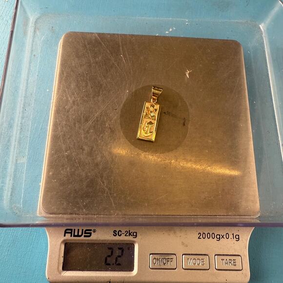 14KT Yellow Gold Single Initial Hawaiian Pendant Hand Carved Plumeria Letter T - Picture 5 of 9